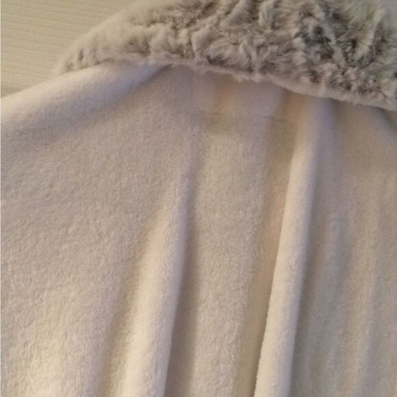 NEW Carole Hochman Ladies Long Full Length Plush Robe, Cream Beige Collar Cuff S - Picture 11 of 12
